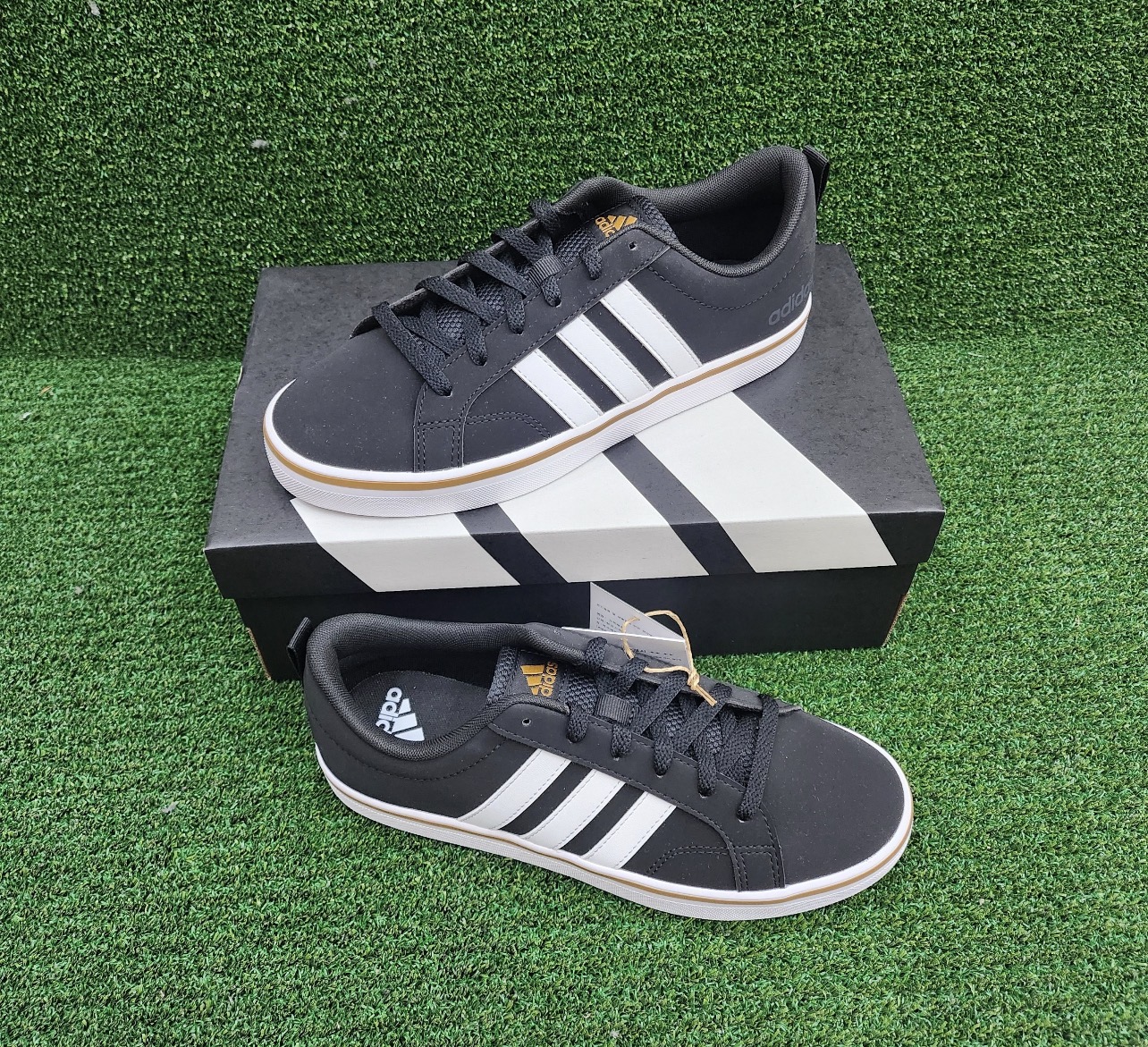 Adidas men’s sneakers