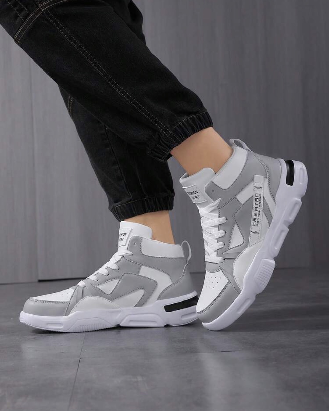 Yamepp Men Lace-Up Sports Chunky Sneakers