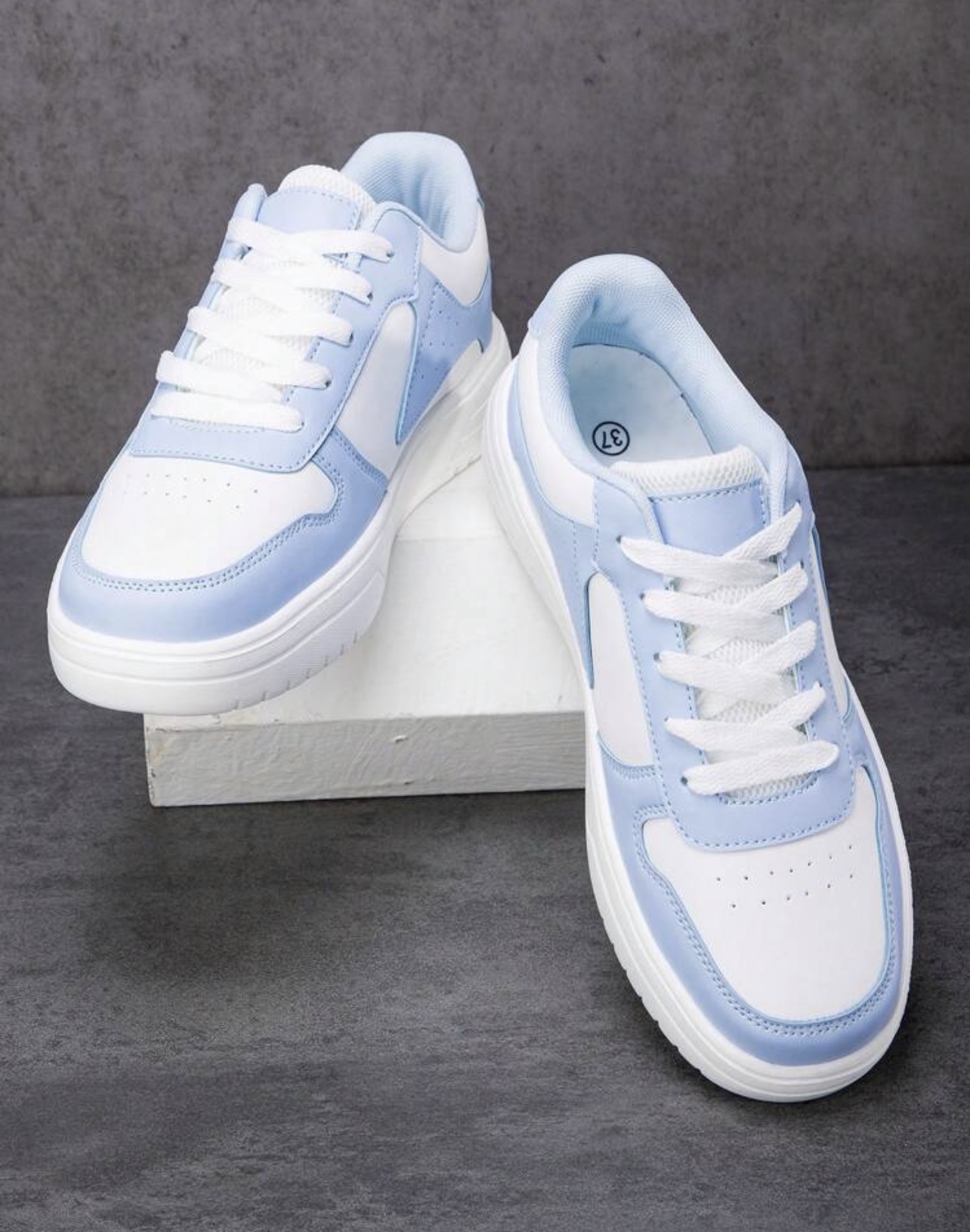 Casual Minimalist Sneakers For Men