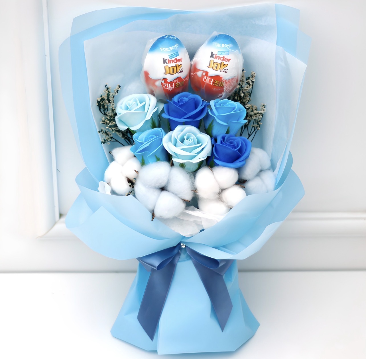 Morningscent soap flower Kinder Joy bouquet + chocolate 2 pieces