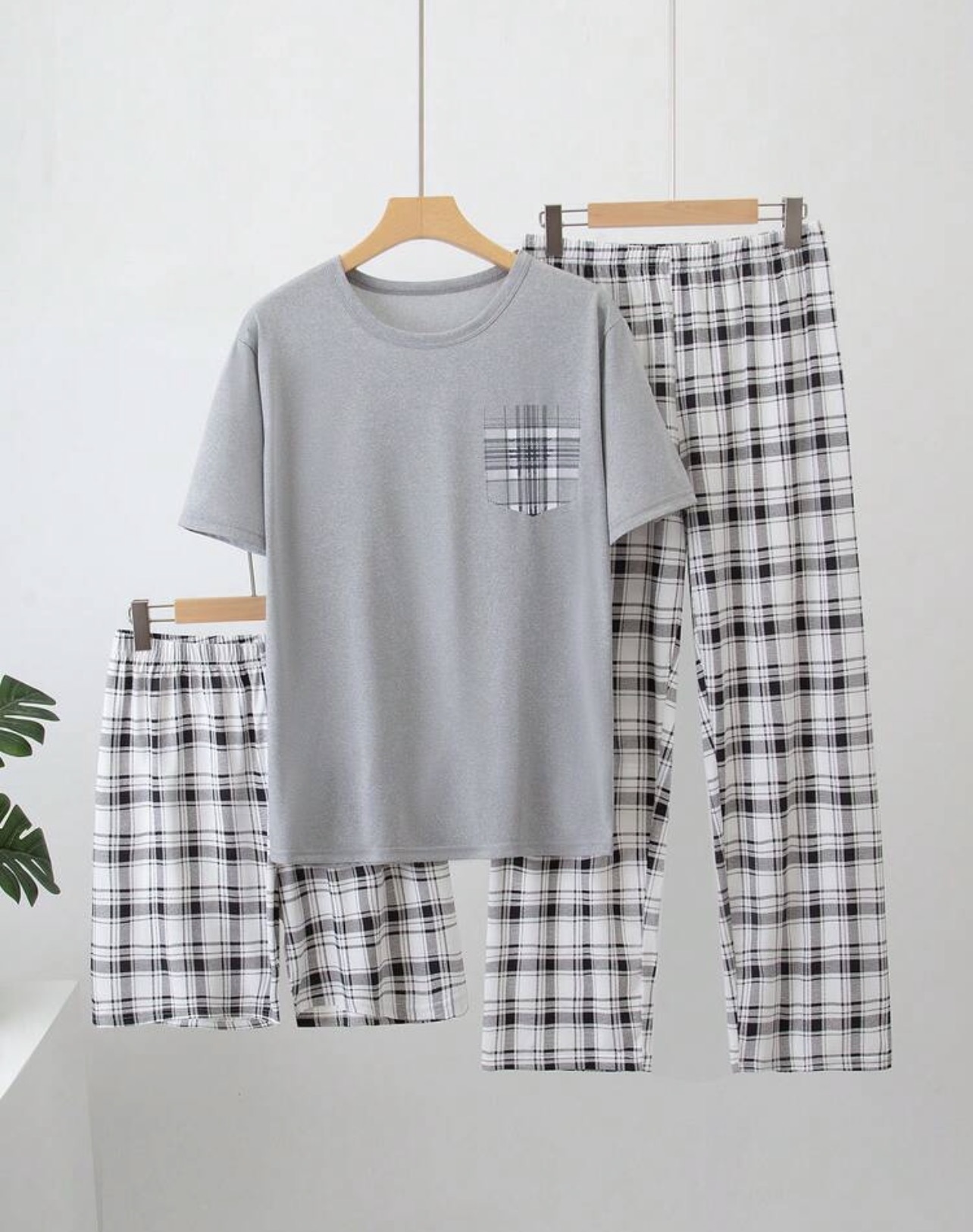 3pcs Men Lightweight Pajama Set, Short Sleeve Shirt and Shorts